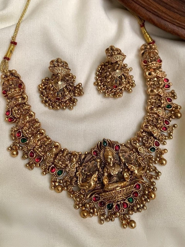 necklace and earing set