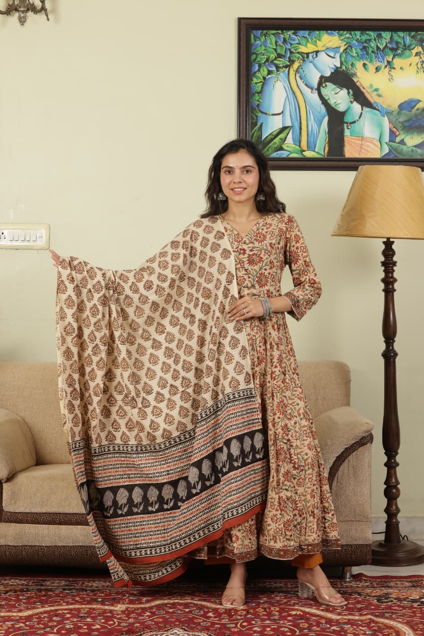 HAND BLACK PRINTED CREAM ANARKALI SET