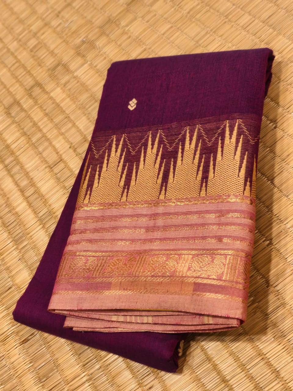 KANCHI COTTON SAREE WITH CONTRAST BORDER