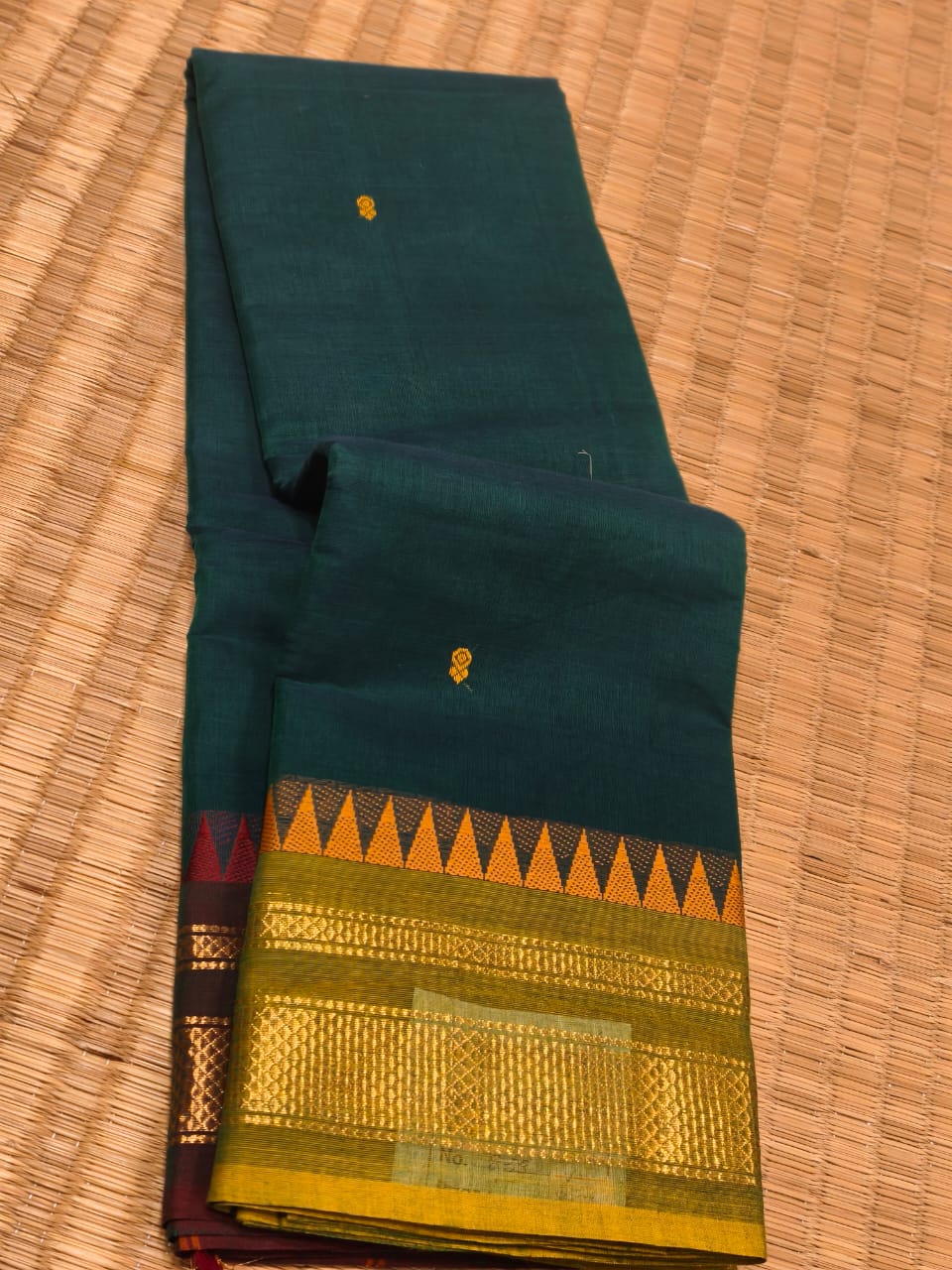 KANCHI COTTON SAREE WITH CONTRAST GANGA JAMUNA ZARI BORDER